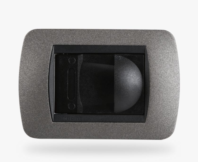 BTICINO New Line met Pin Jacks Zwart